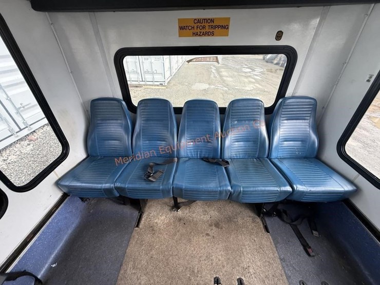 2010-ford-e450-image-44