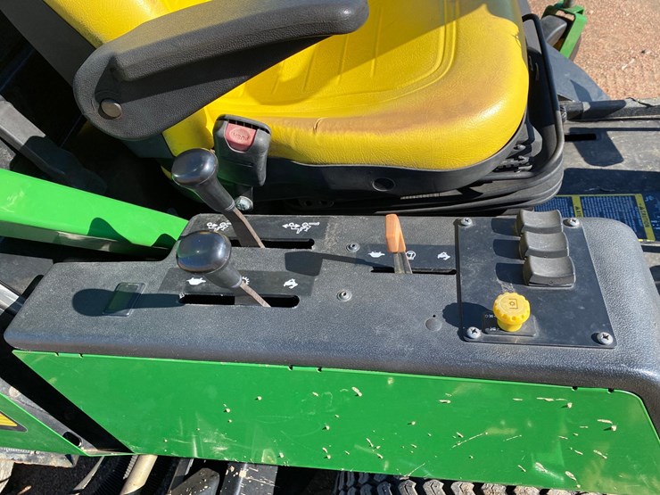 2014-john-deere-1600t-image-35