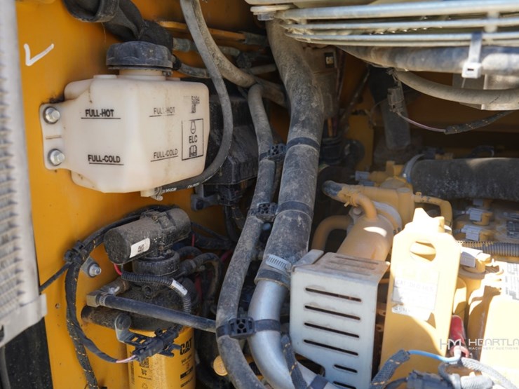 2020-caterpillar-289d3-image-27