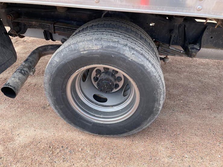 2009-ford-e450-image-29