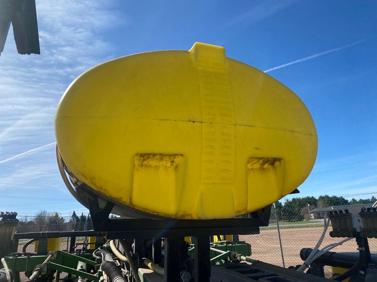 john-deere-7200-image-34