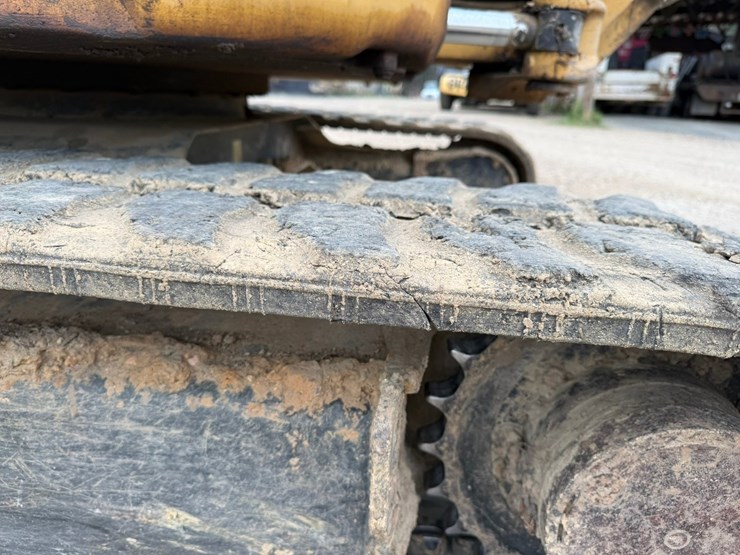 caterpillar-304e2-cr-image-11