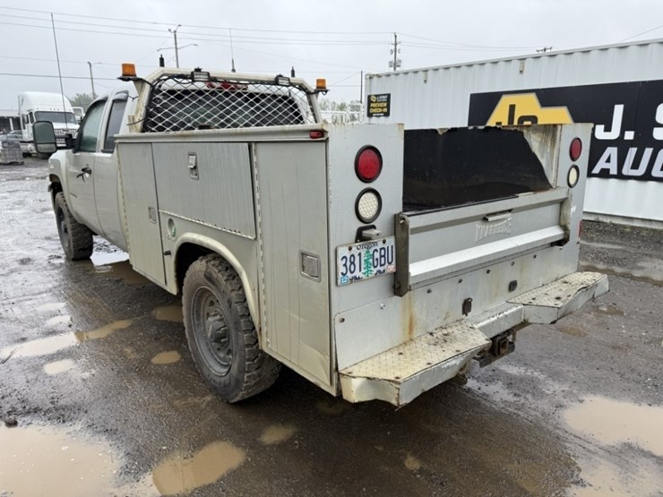 chevrolet-3500-image-6