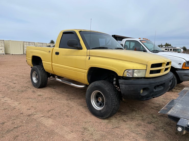 1999-dodge-ram-1500-image-5