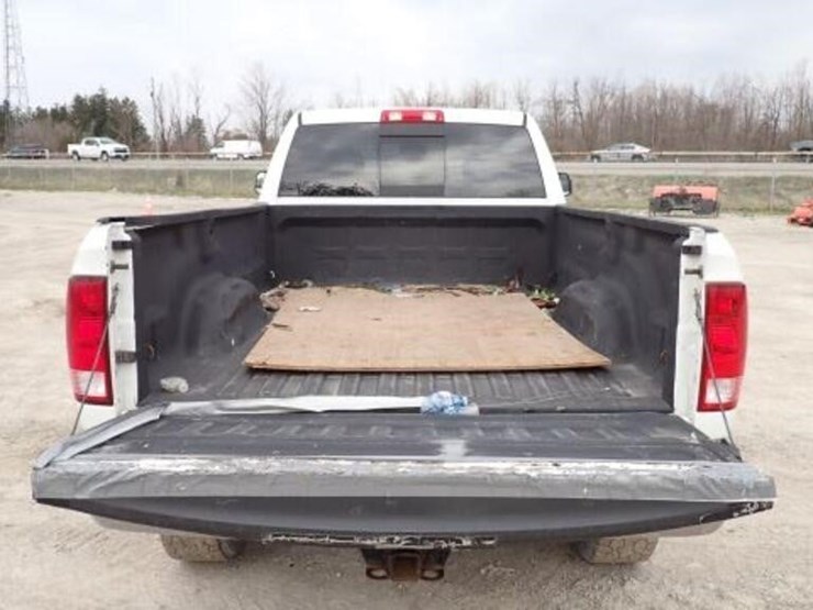 2018-ram-2500-hd-image-30