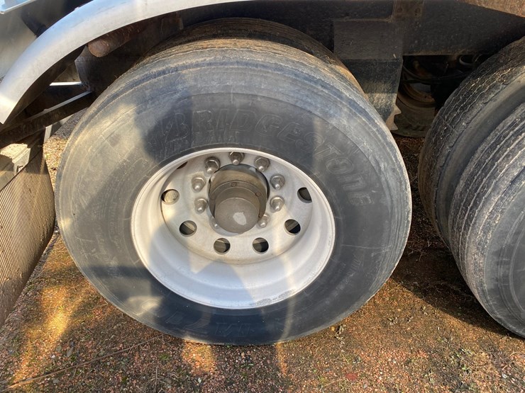 1993-walker-tanker-image-11