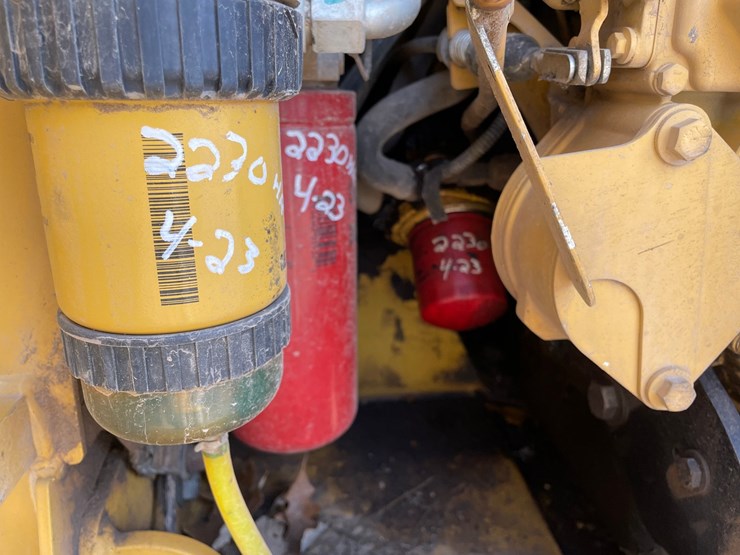 caterpillar-247b3-image-47