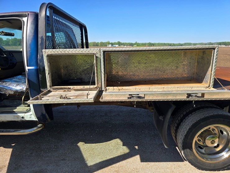 2008-ford-f550-image-66