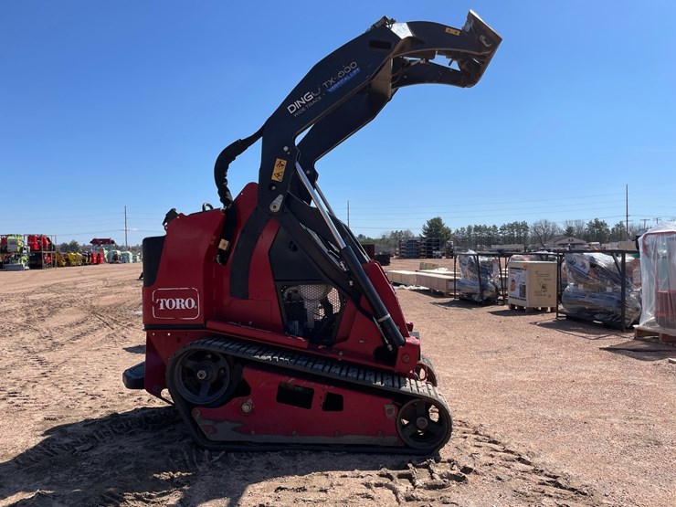 #1160-•-2022-toro-dingo-tx1000-wide-track-mini-skidsteer-image-19