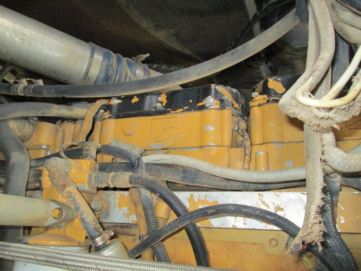 1999-caterpillar-c12-image-26