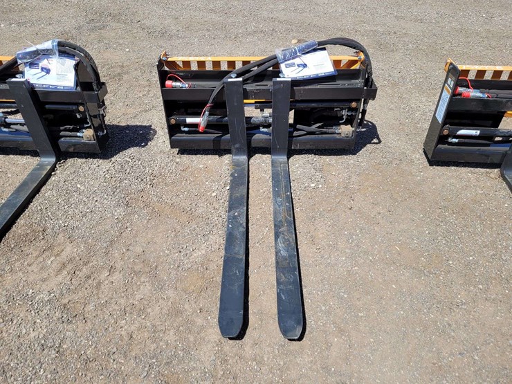 wolverine-pfa-11-3300g-pallet-fork-hydraulic-adjustable-image-1