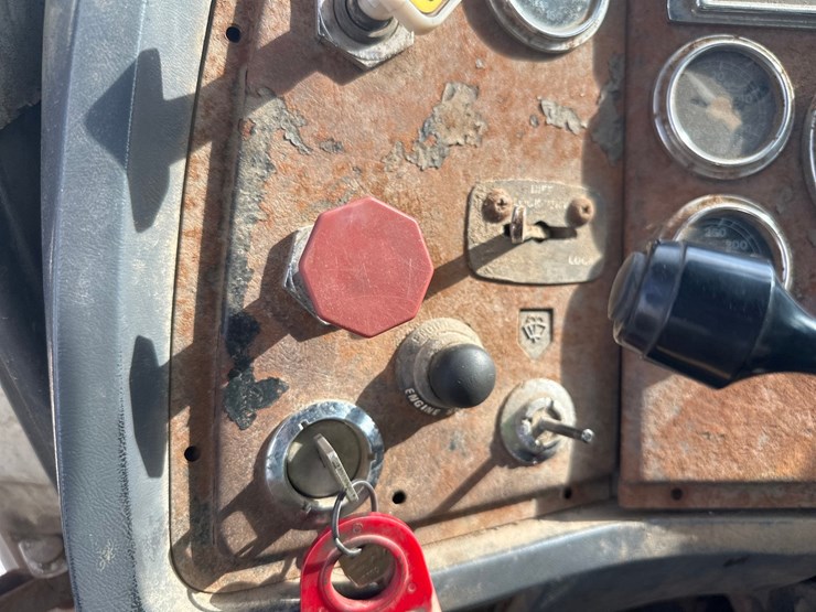 1997-cummins-m11-image-25