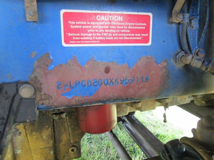 1999-caterpillar-c12-image-27