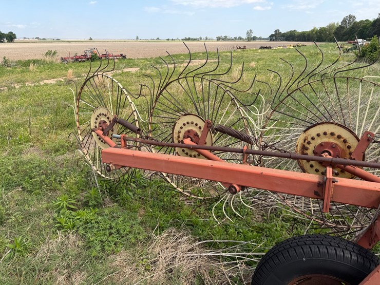 #46931-•-rossi-rt79-hay-rake-image-27