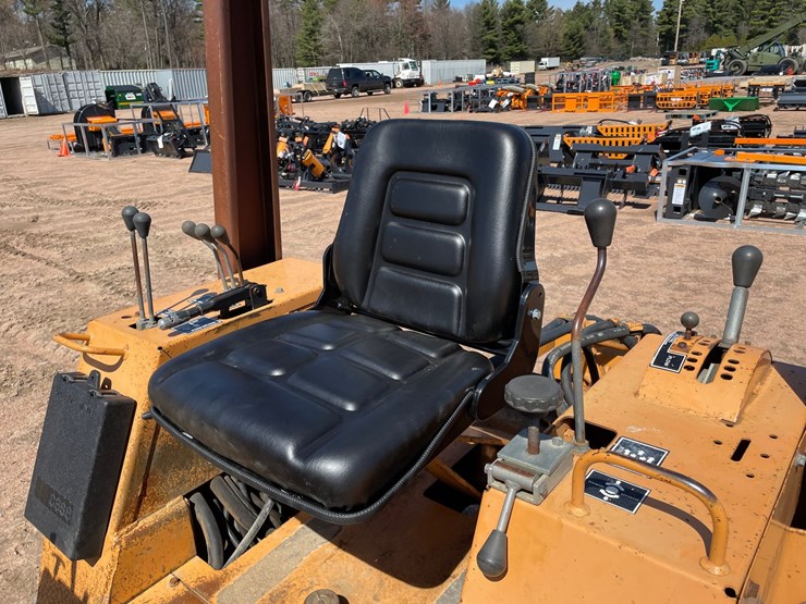 1986-case-dh4b-image-22