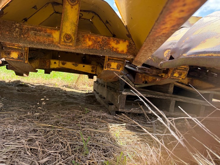8-new-holland-8-image-25