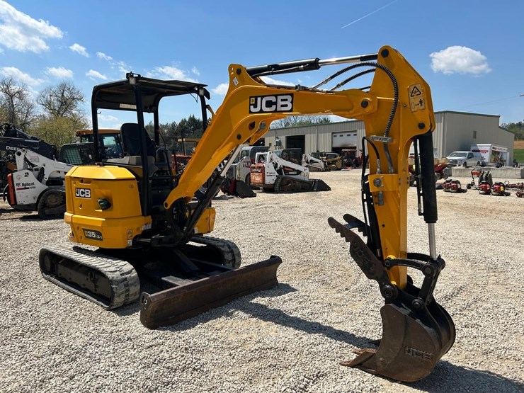 2021-jcb-35z-1-image-6