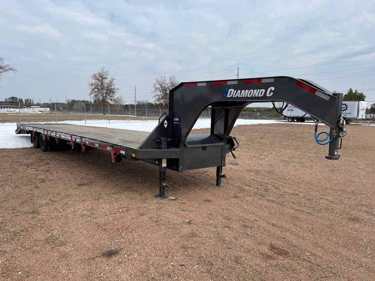 2025-diamond-c-image-7