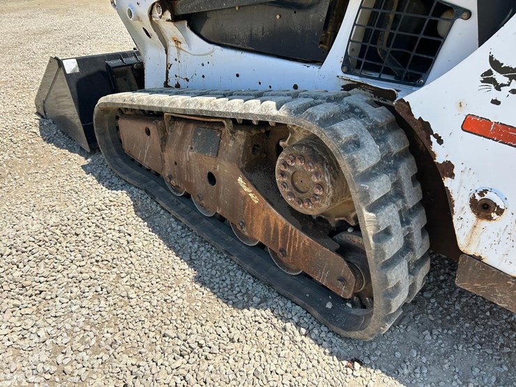 2015-bobcat-t590-image-17