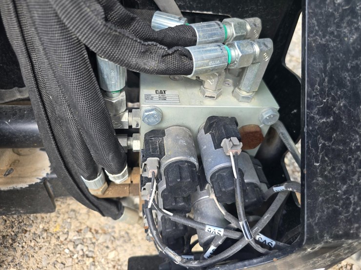 #22540-•-2022-caterpillar-pc306-skid-steer-planer-image-20