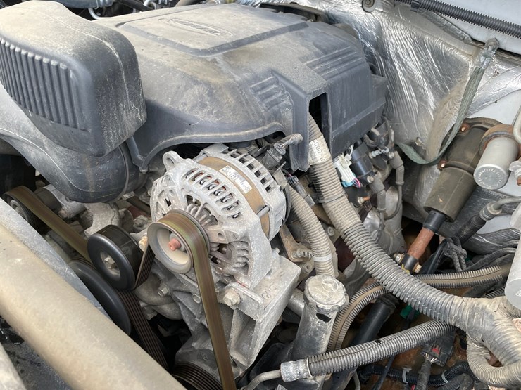 2015-chevrolet-silverado-2500-image-51