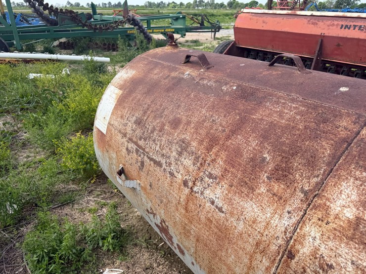 #46922-•-~550gal-fuel-tank-image-14