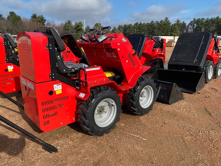 #1152-•-agt-sda-140w-wheeled-ride-on-mini-skid-steer-image-3