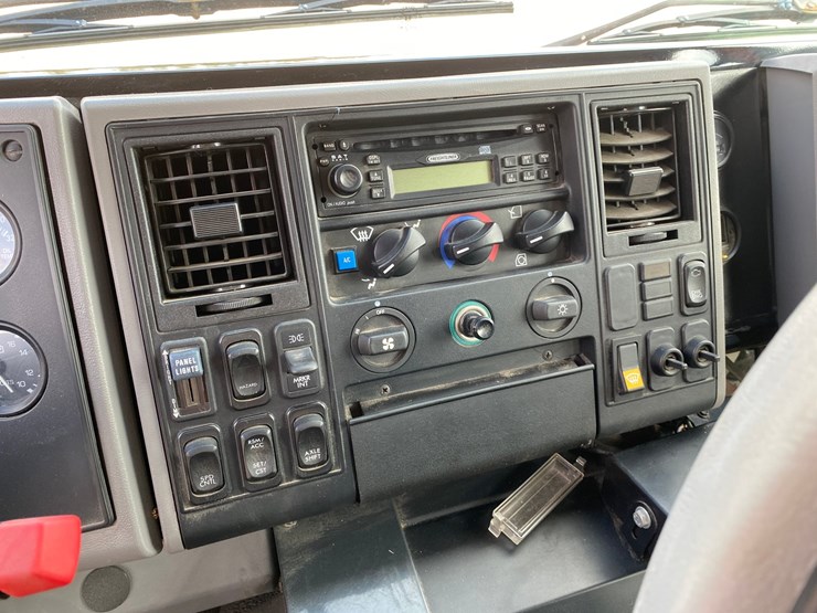 2007-freightliner-fc80-image-63