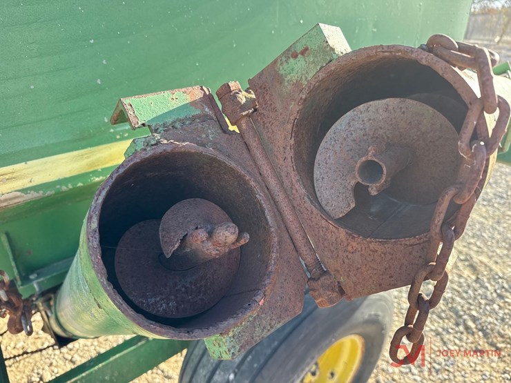 john-deere-pull-grain-cart-image-10