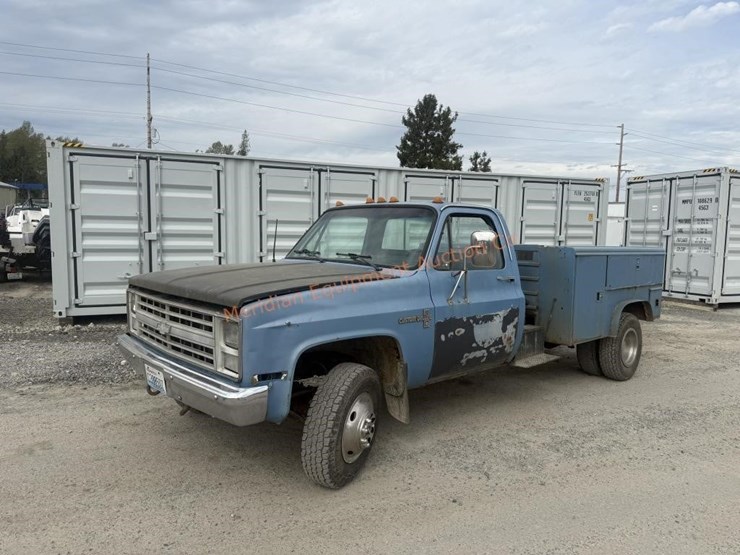 1986-chevrolet-30-image-2