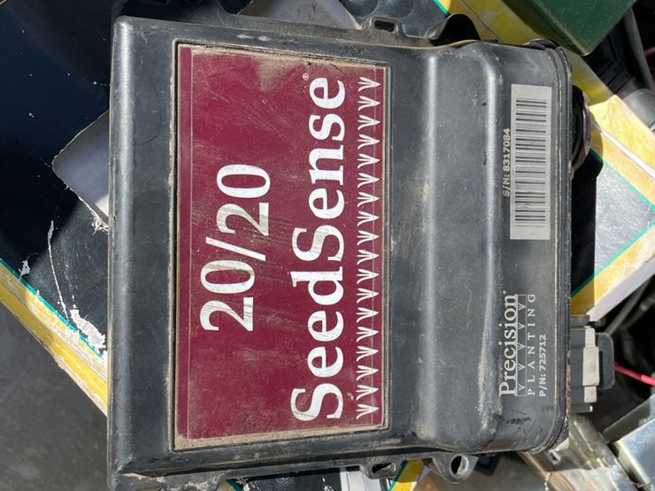 john-deere-7200-image-67