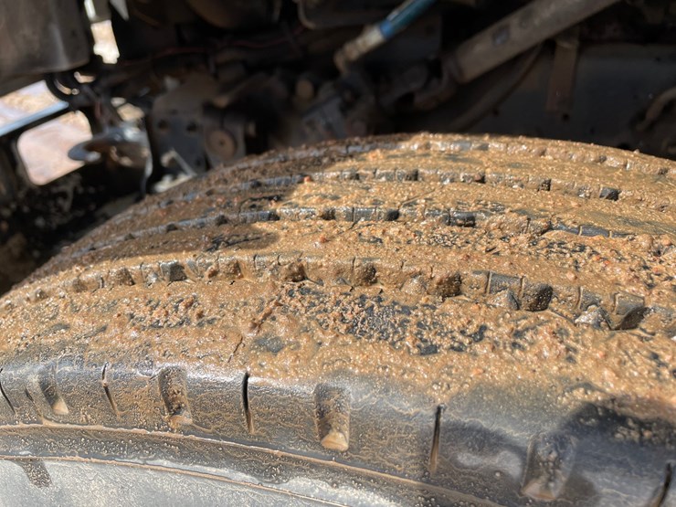 2002-international-4700-image-13