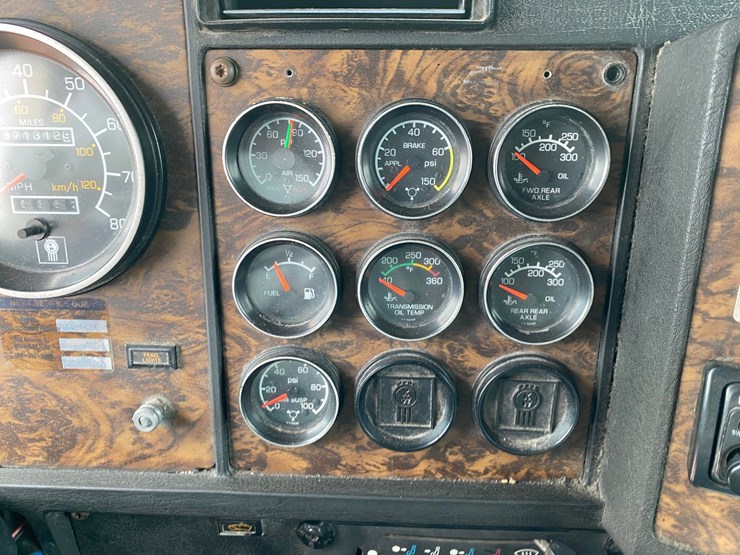 1998-kenworth-t800-image-39