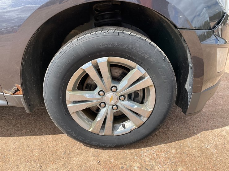 2016-chevrolet-equinox-lt-image-23