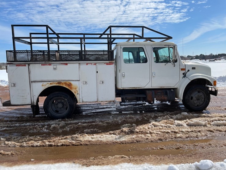 2002-international-4700-image-4