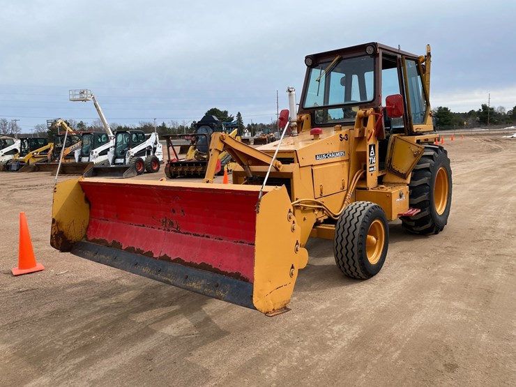 #1004-•-1982-allis-chalmers-714-series-b-industrial-plow-tractor-image-1
