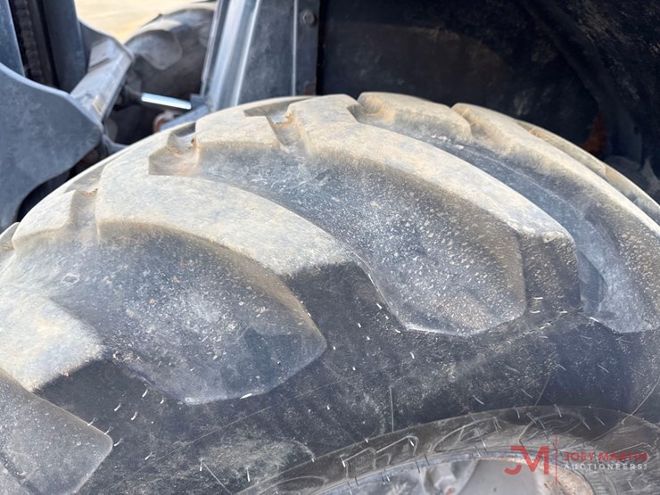 2019-case-586h-image-7