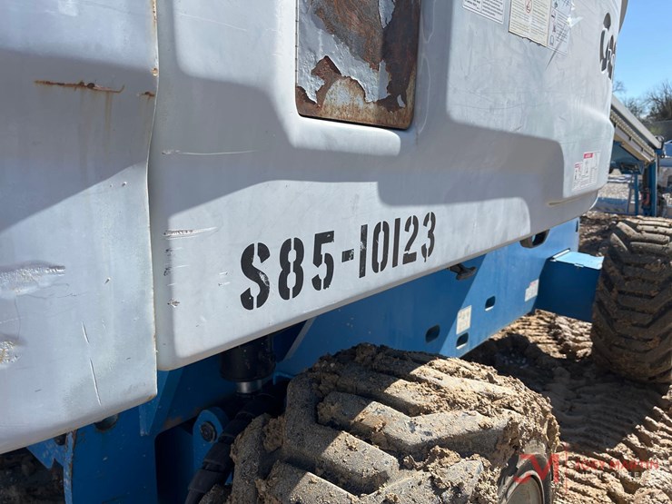 2013-genie-s85-image-10