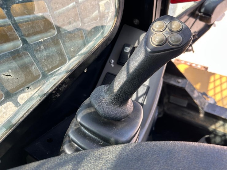 2020-asv-posi-track-vt70ho-image-24