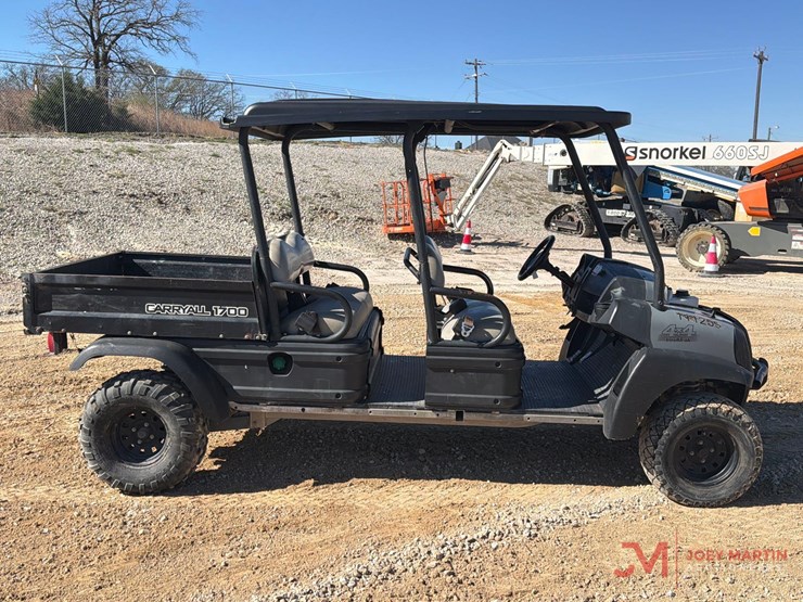 club-car-carryall-1700-image-2