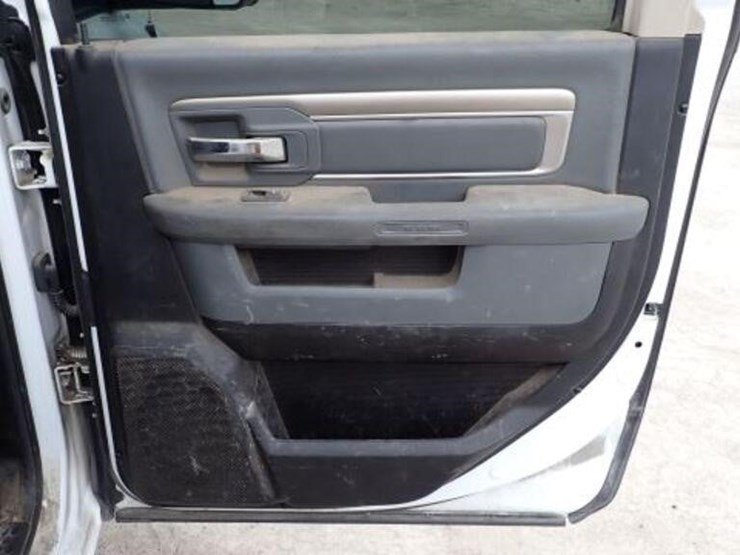 2018-ram-2500-hd-image-35