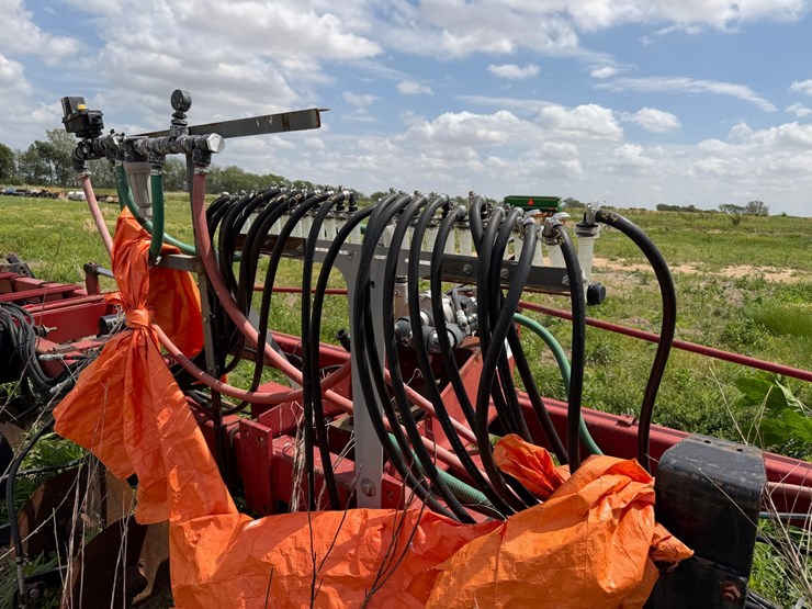 case-ih-5300-image-19