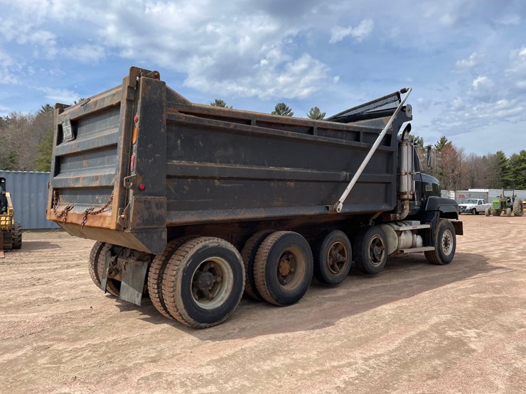 1995-mack-cl713-image-5