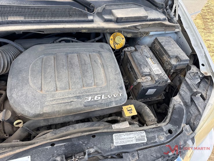 2014-dodge-grand-caravan-image-15