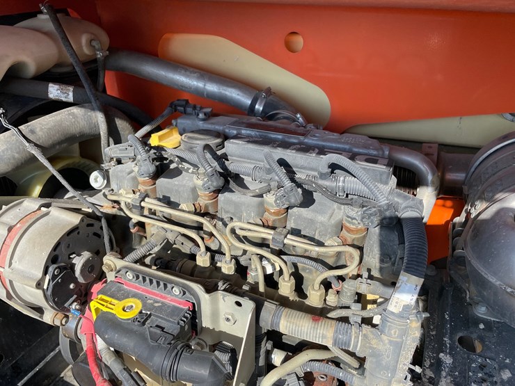 2015-jlg-4394rt-image-13