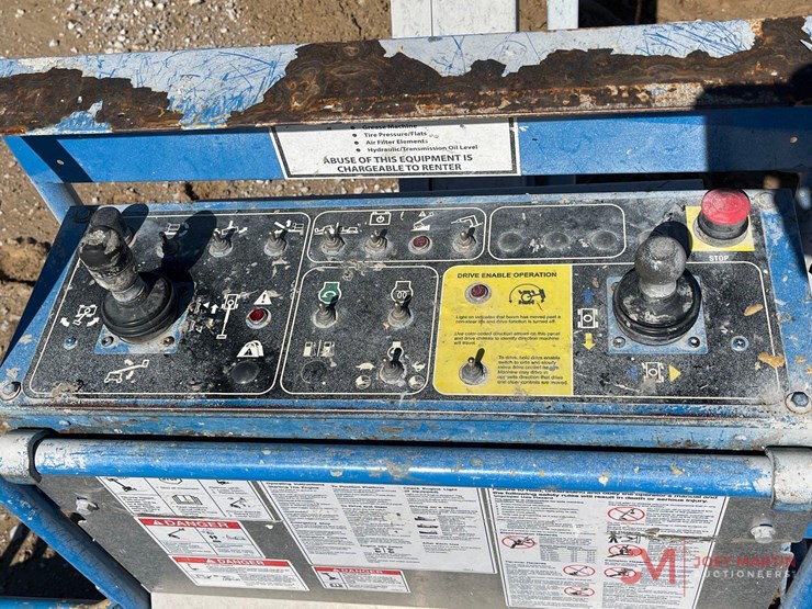 2013-genie-s85-image-12