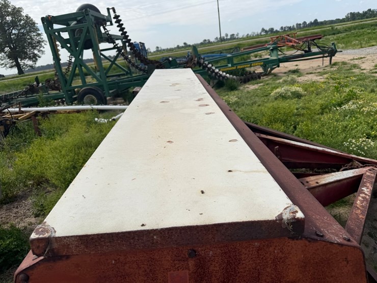 international-12-image-31