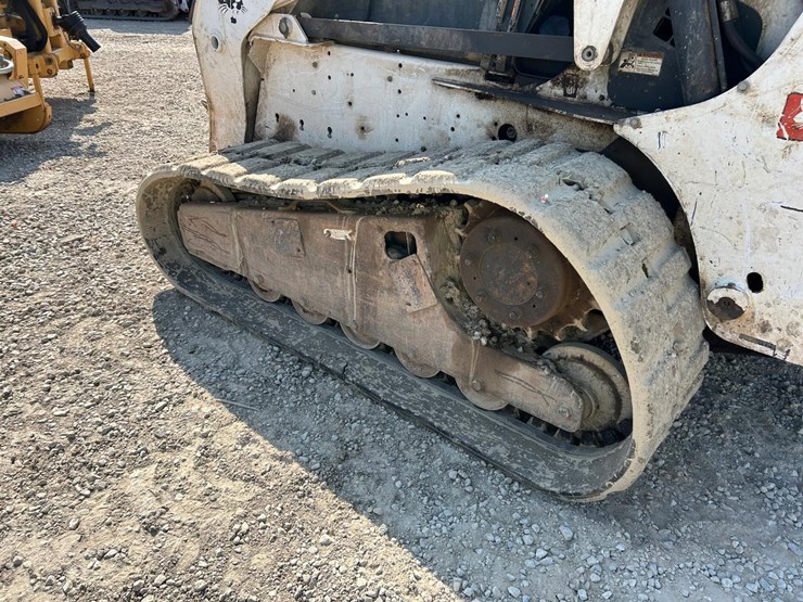 bobcat-t320-image-15