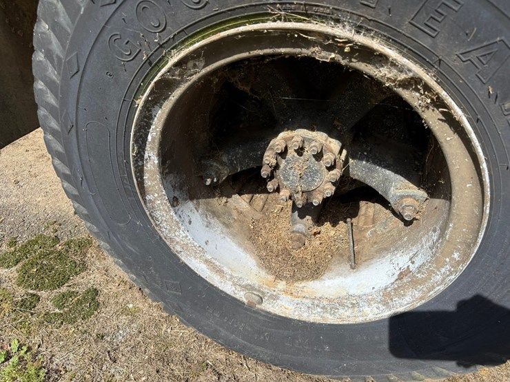 1982-ford-f700-image-16