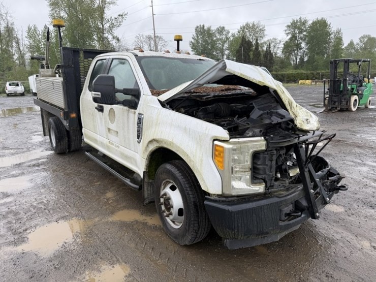 2017-ford-f350-image-2